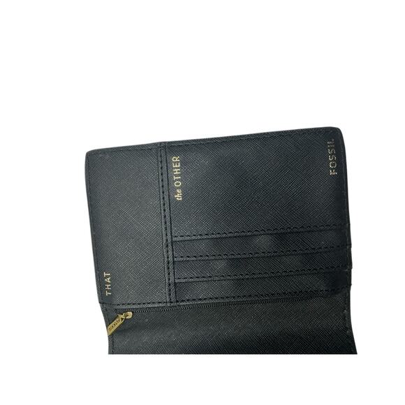 Fossil Foldable Wallet With Credi Card Holder Coin Holder And Passport Or... - Picture 7 of 10